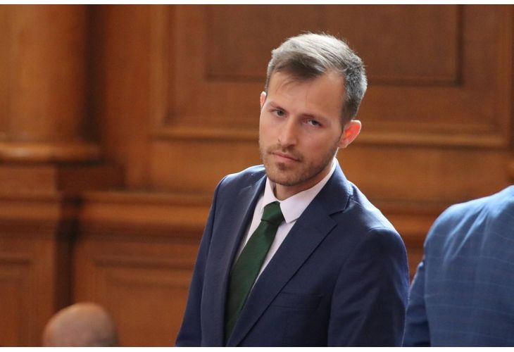 Вчера си припомних защо българските граждани мразят политиците А именно